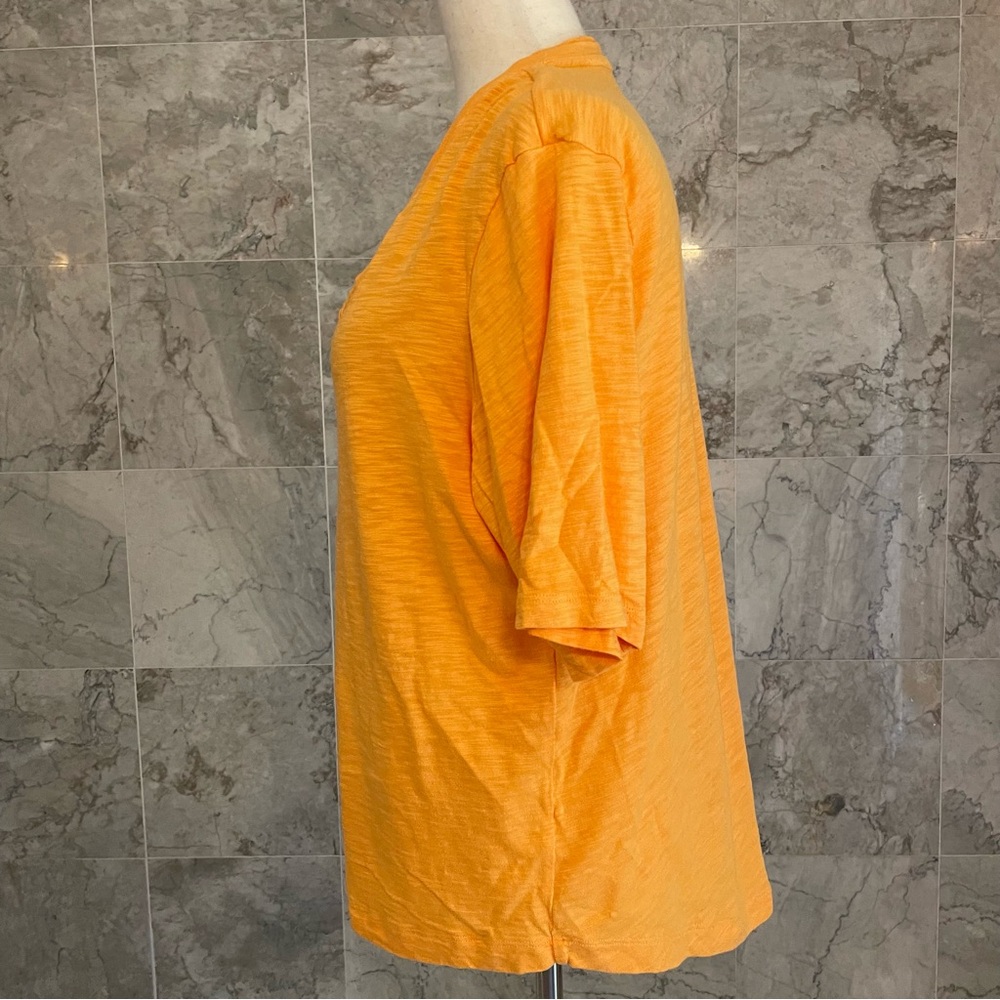 Chico’s Boxy Short Sleeve VNeck Tee - Picture 5 of 8